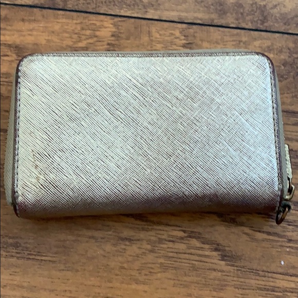 Tory Burch Wallet - Picture 4 of 6